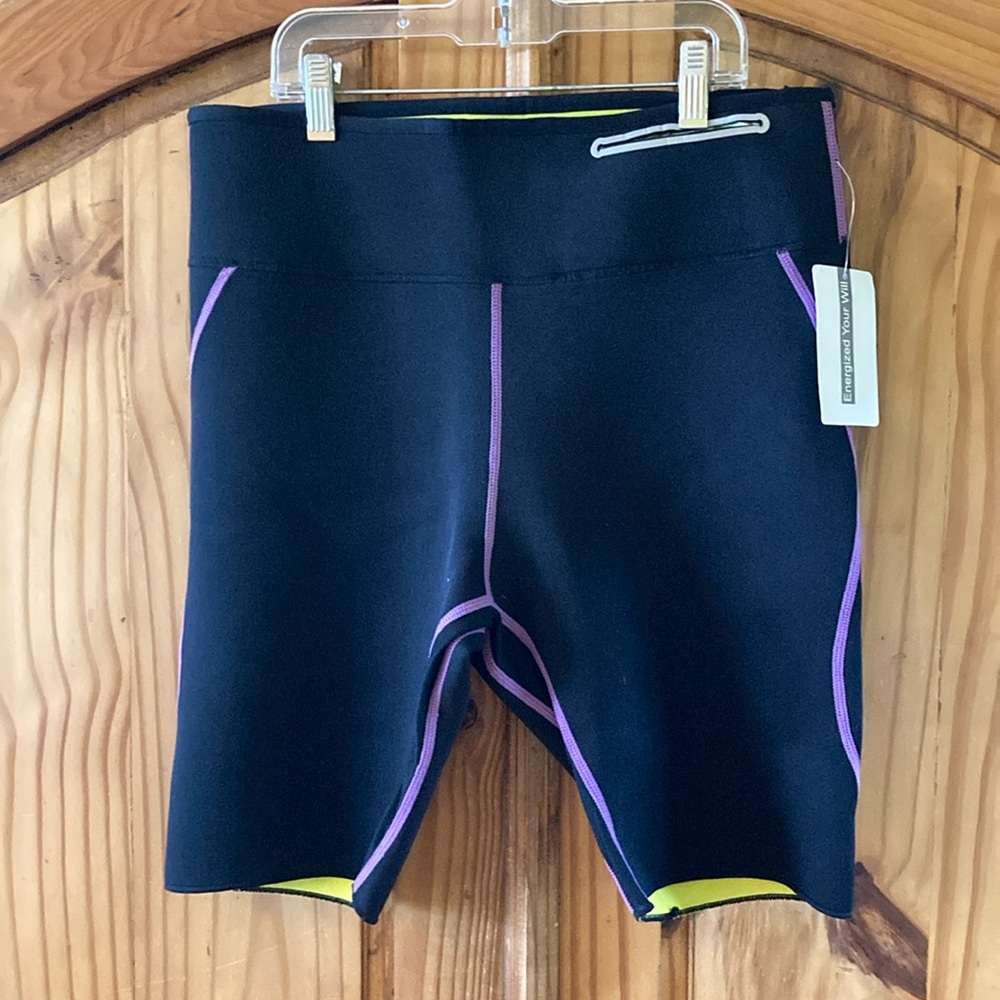 Women’s FitsT4 black purple neoprene athletic workout shorts size L - NWT